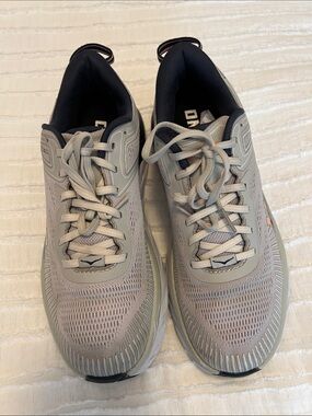 Hoka Bondi 7 mens size 9